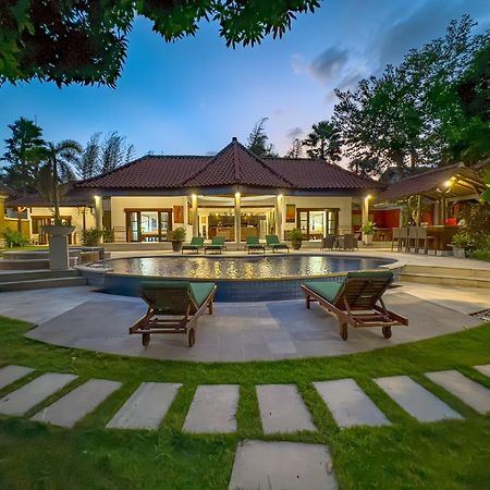 Villa Bugis Abimanyu Seminyak Екстер'єр фото