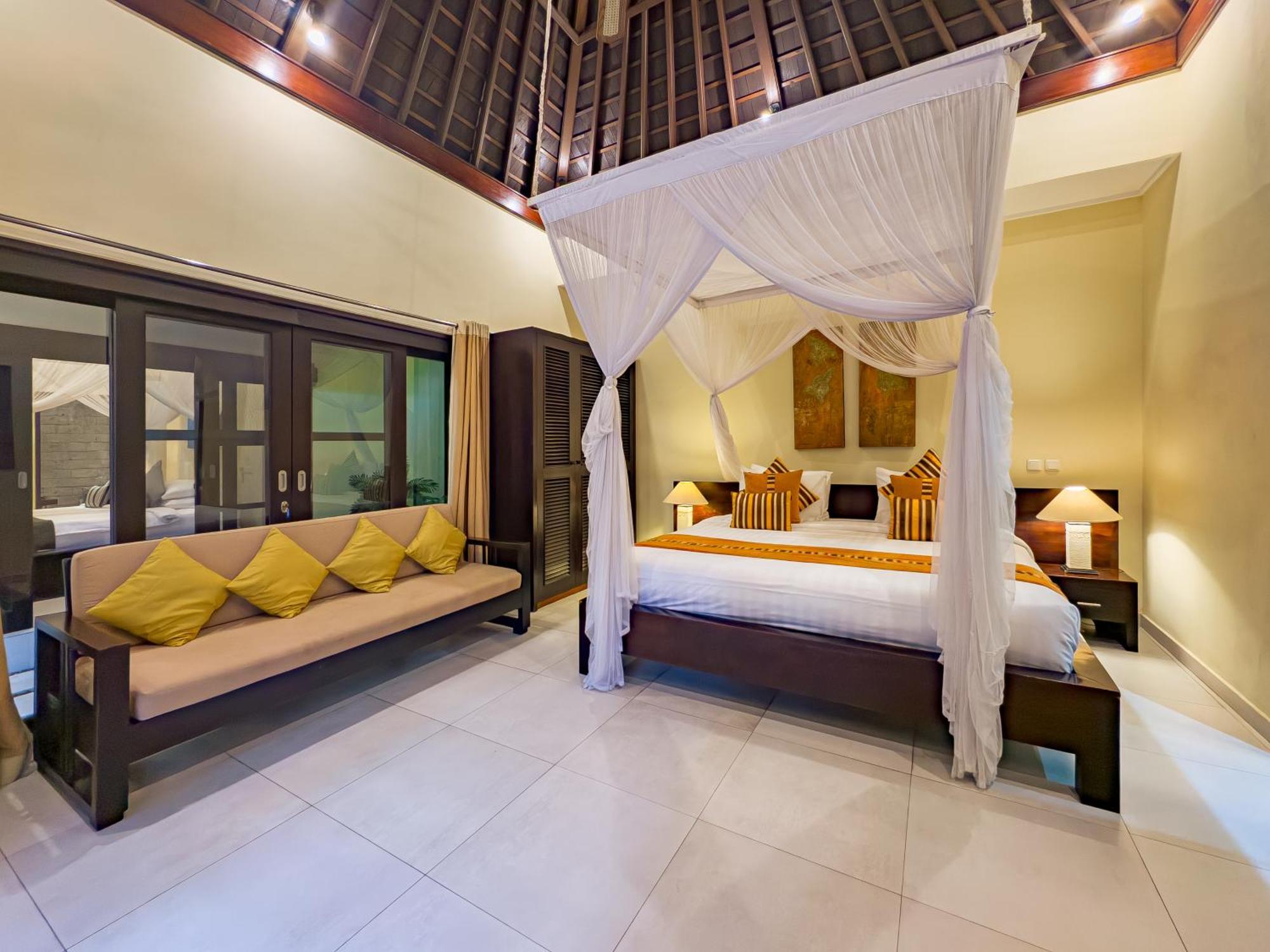 Villa Bugis Abimanyu Seminyak Номер фото