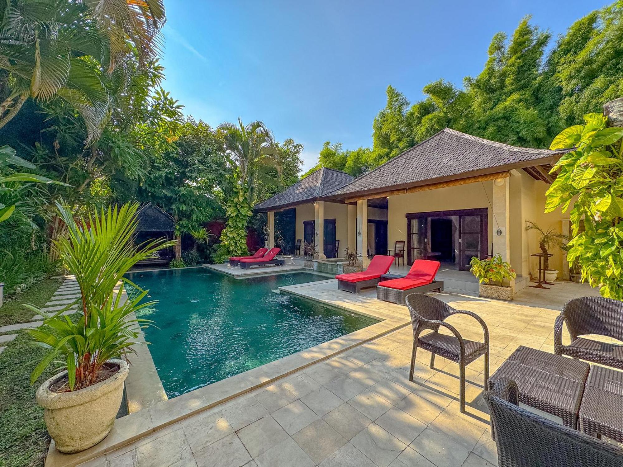 Villa Bugis Abimanyu Seminyak Номер фото