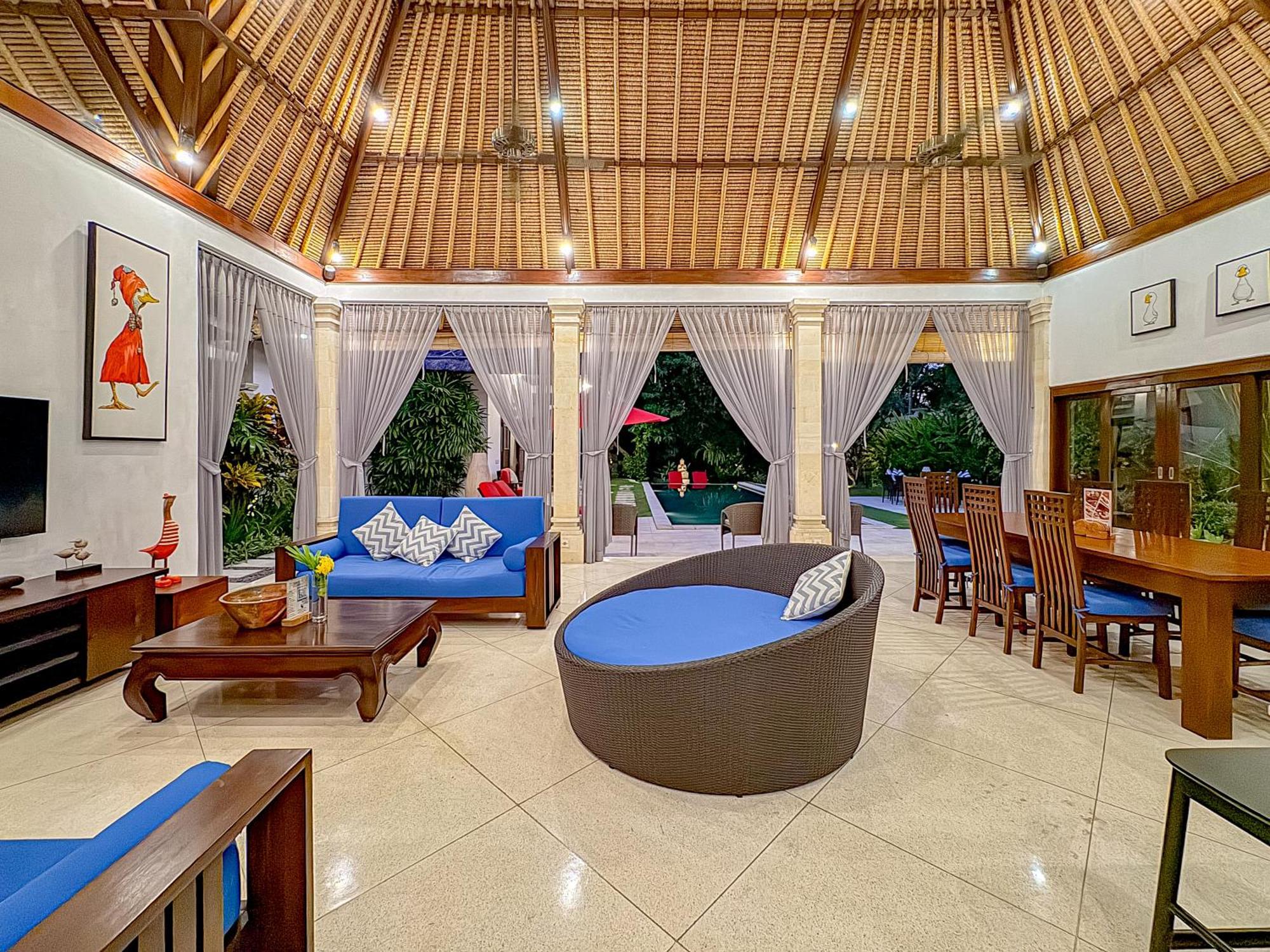 Villa Bugis Abimanyu Seminyak Номер фото