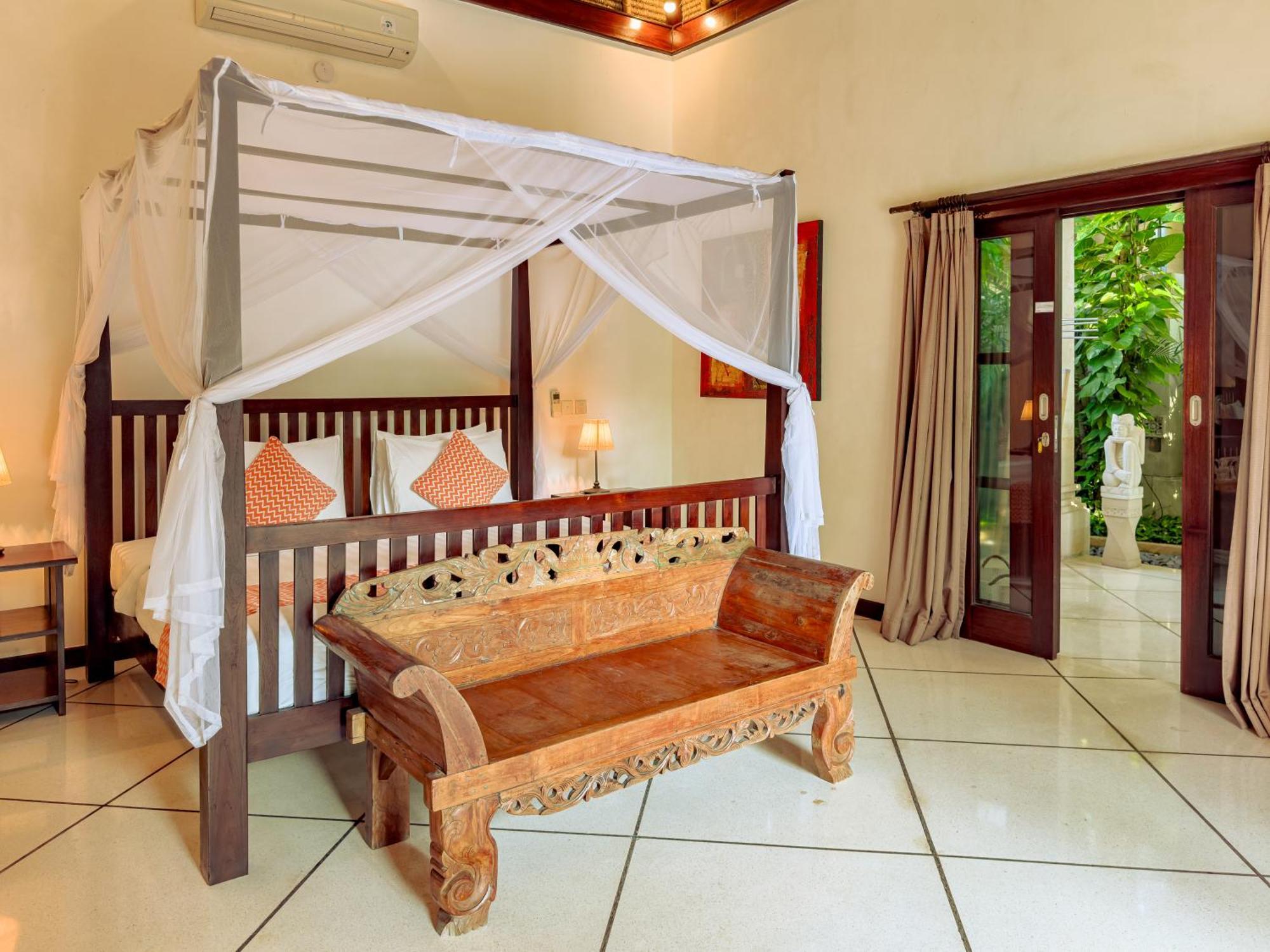 Villa Bugis Abimanyu Seminyak Номер фото